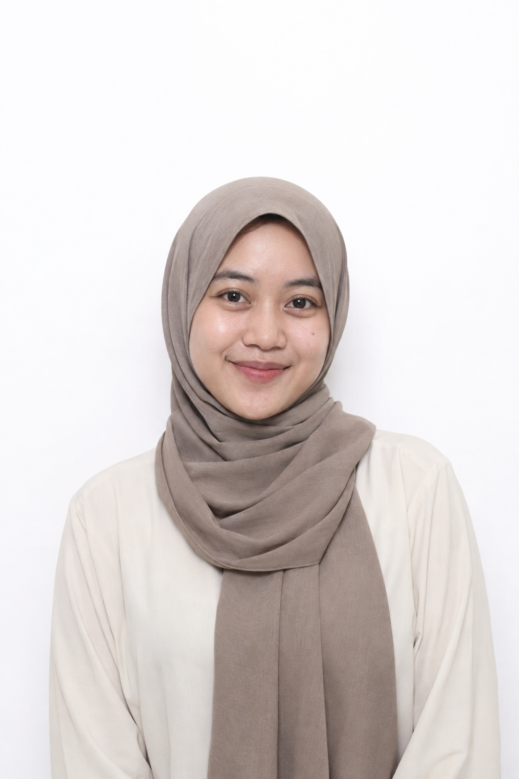 Input perempuan berhijab